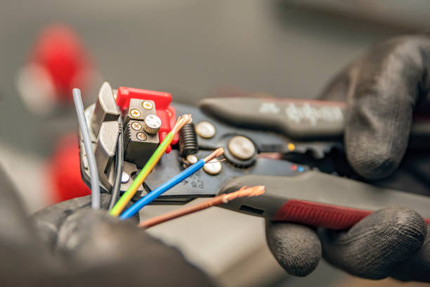 Best Electrical Outlet Repair  in South Roxana, IL